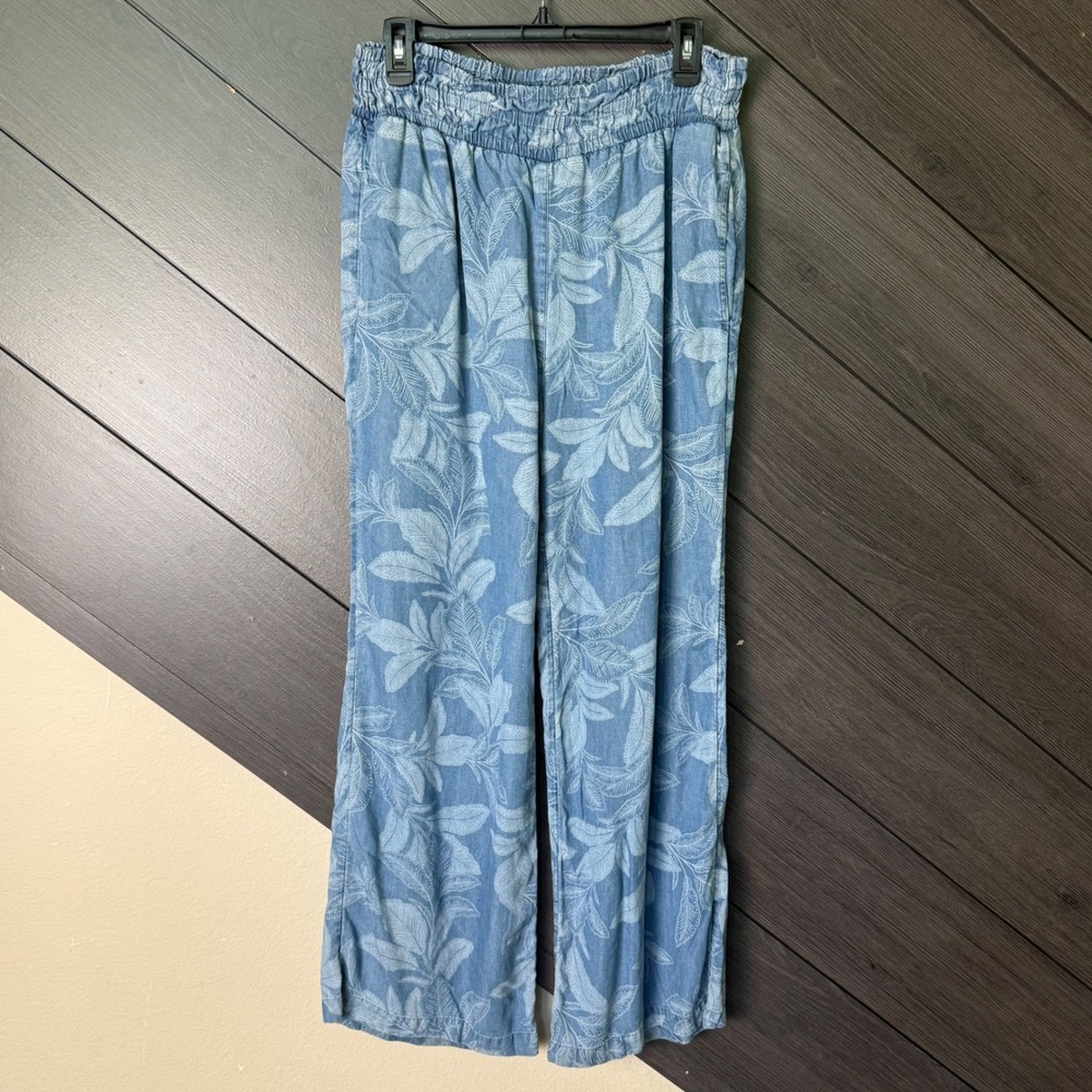 Land 'N Sea Women's Floral Lyocell Pull On Pants Medium Blue White Wide Leg